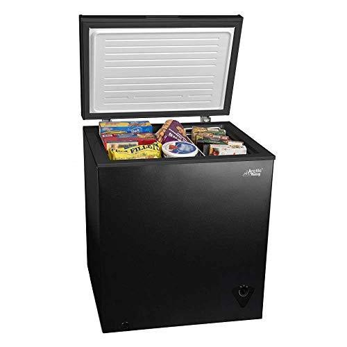 Arctic King Congelador Cofre de 5 Pies³ Negro, Eficiente en Energía, Compacto con Canasta Removible para Uso Doméstico o Profesional
