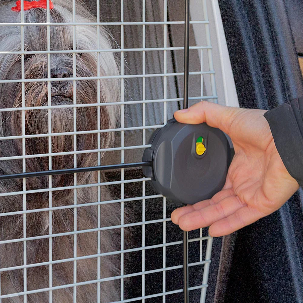 2025 Atlas 40 – Transportín para perro de tamaño mediano, seguro, ventilado y conforme a la normativa IATA. Con asa práctica, comedero y accesorios opcionales