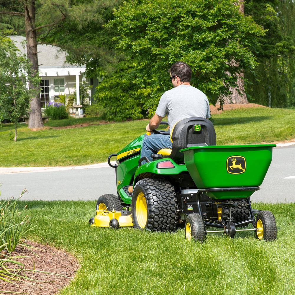 Esparcidor Remolcado John Deere de 175 lb con Tolva de Polietileno Antióxido – Compatibilidad Universal
