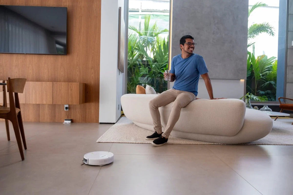 2025 Aspiradora Robot RCV 1 – Limpieza inteligente y eficiente para pisos duros