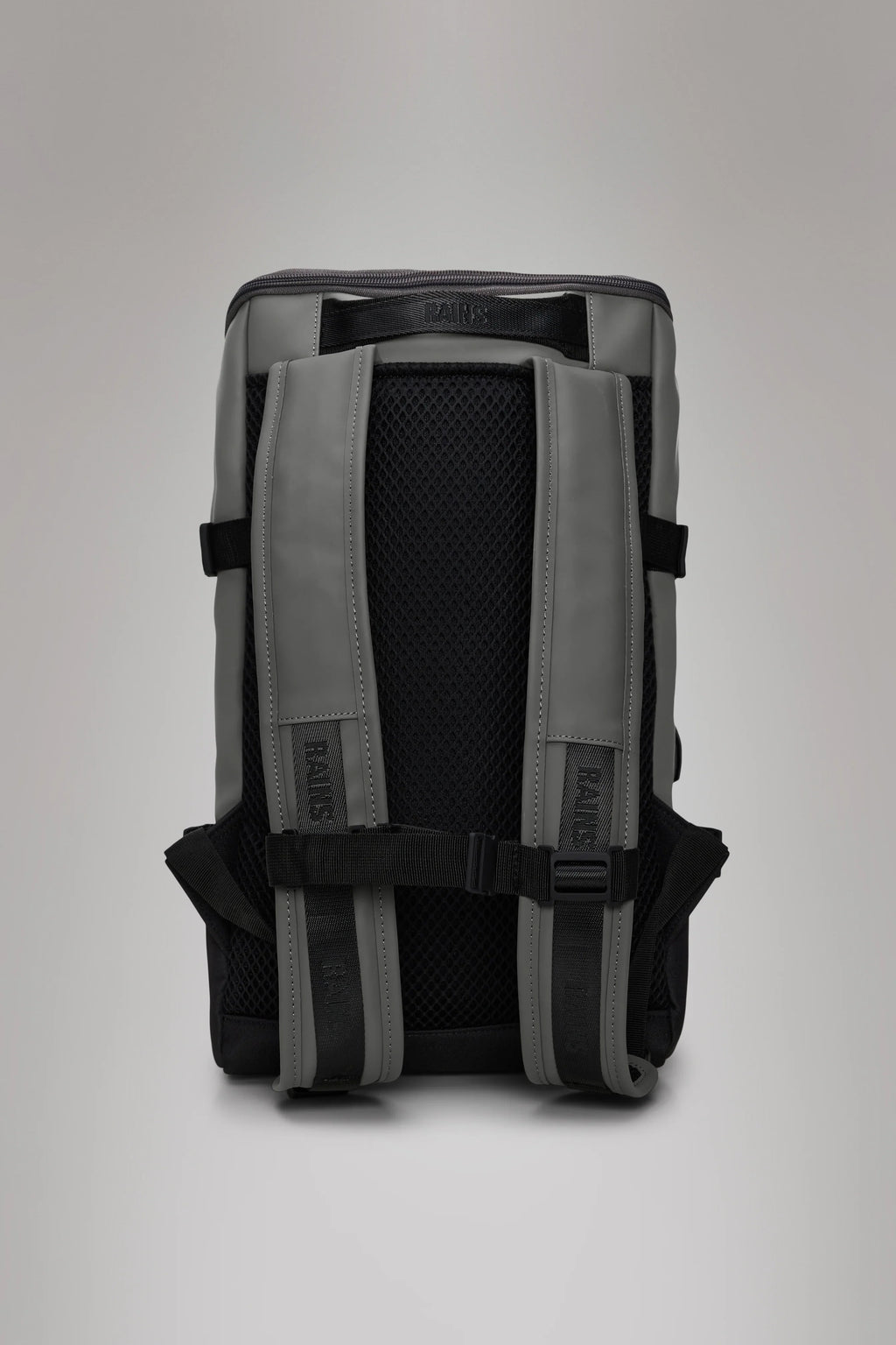 2025 Mochila Trail Cargo – Mochila Versátil y Resistente con Compartimento para Portátil de 13" y Bolsillos Exteriores Adicionales, en Tejido PU Impermeable