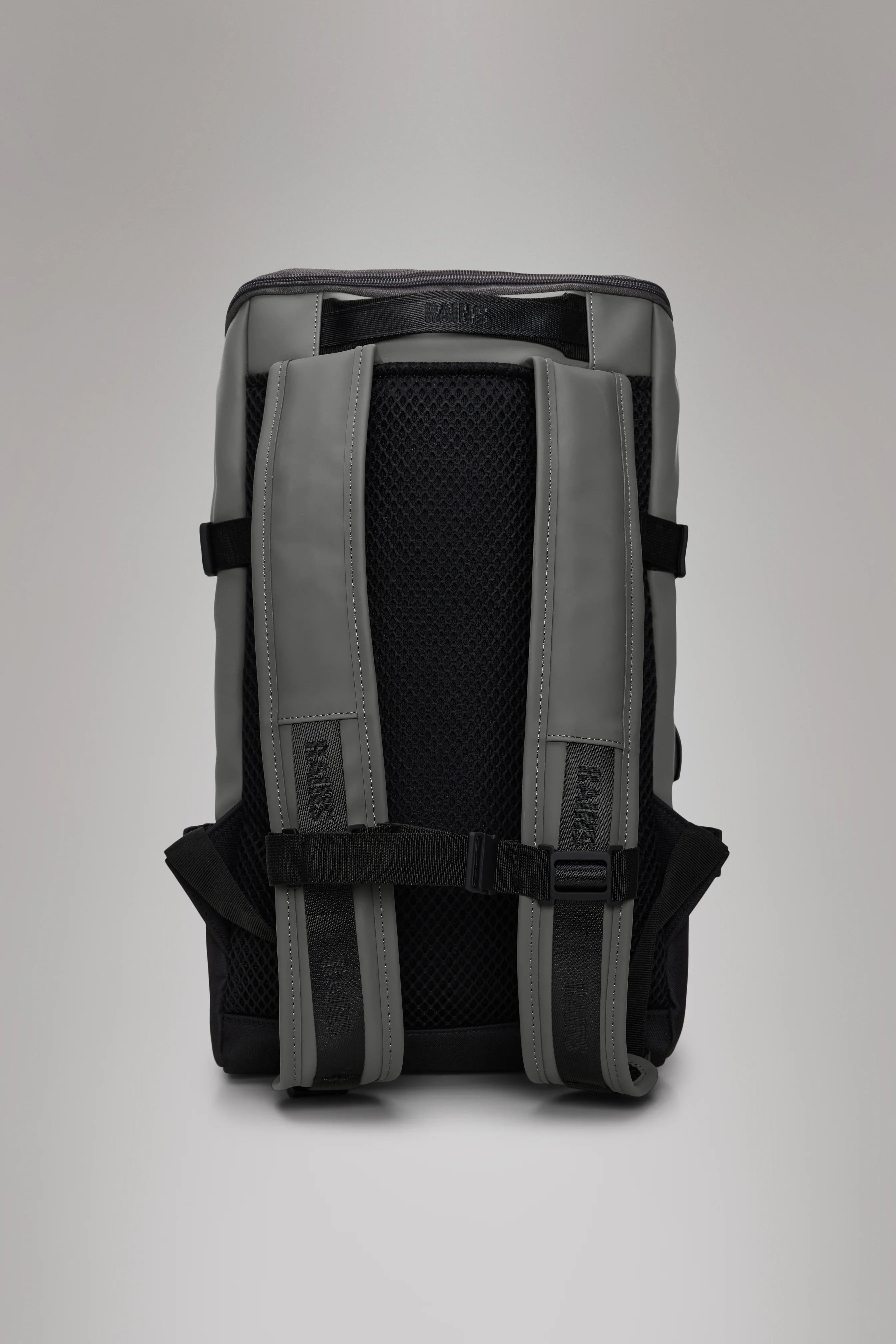 2025 Mochila Trail Cargo – Mochila Versátil y Resistente con Compartimento para Portátil de 13" y Bolsillos Exteriores Adicionales, en Tejido PU Impermeable