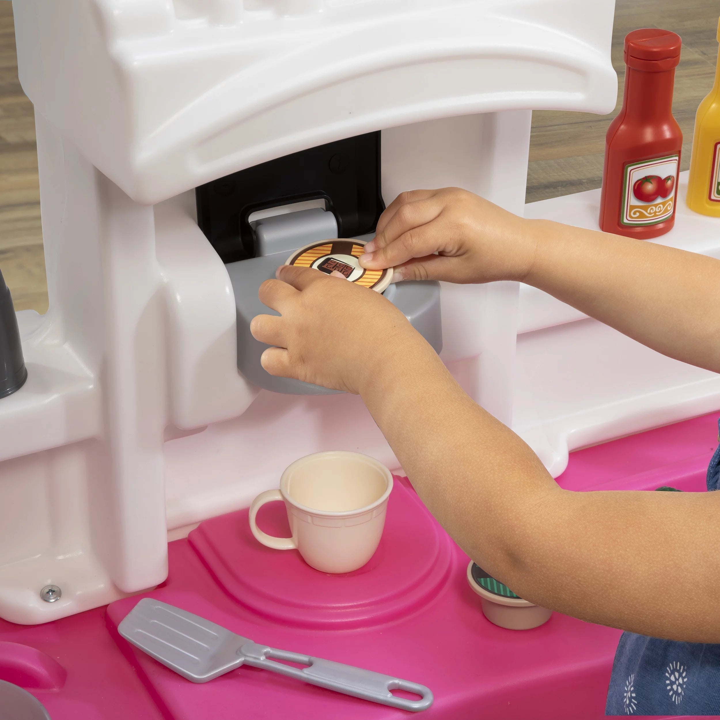 2025 Set de cocina infantil Step2 Fun with Friends en rosa