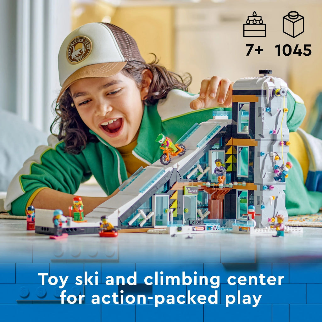 LEGO City Centro de Esquí y Escalada 60366 Set de Construcción, Edificio de 3 Niveles con Pista de Esquí, 8 Minifiguras y 2 Figuras de Animales para Juego Imaginativo de Deportes de Invierno, Idea de Regalo Divertida para Niños y Fans del Esquí