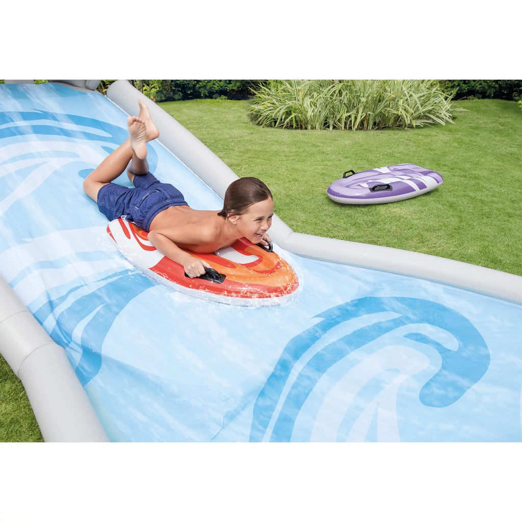 Tobogán de Agua Inflable para Patio Trasero Intex con Surf Riders y Bomba de Aire Eléctrica