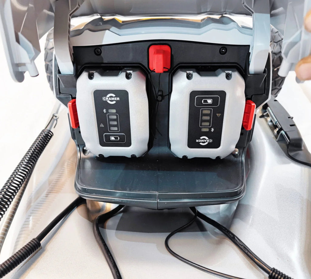2025 Cortacésped profesional a batería Cramer 82LM51SX – 51 cm, tracción variable, doble batería 82 V 3 Ah incluida