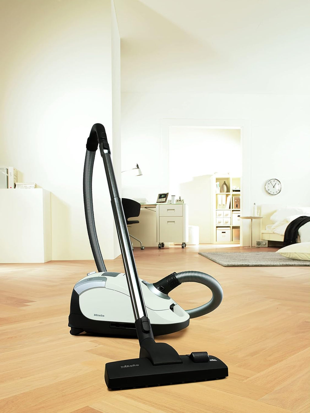 2025 Aspiradora de Trineo Pure Suction Powerline, Blanco Loto