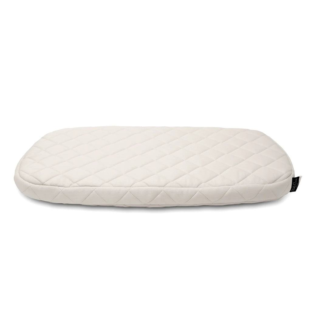 2025 Cuna KUMI de Charlie Crane – Capullo transparente con suave balanceo lateral | Dimensiones 81x56x72 cm | Colchón de espuma incluido | Cordones personalizables | Diseño moderno y minimalista