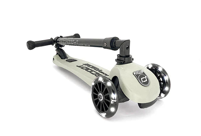 2025 Patinete Scoot & Ride Highwaykick 3 LED para Niños, Plegable, Ruedas Luminosas, de 3 a 6 Años