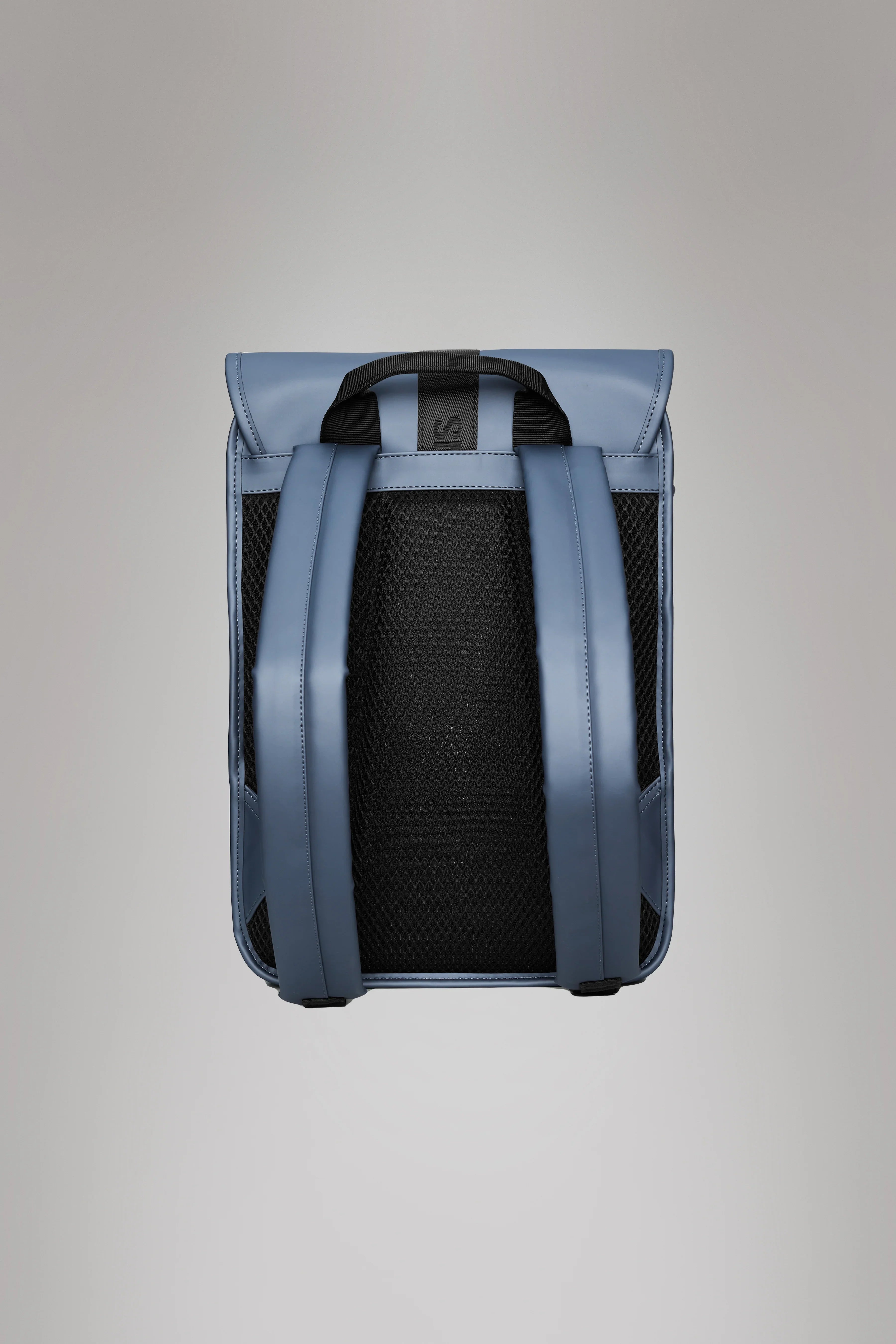 2025 Trail Backpack Mini – Mochila de Día Repelente al Agua (15") con Solapa y Hebilla de Goma – Tejido PU – Compartimento Acolchado para Portátil