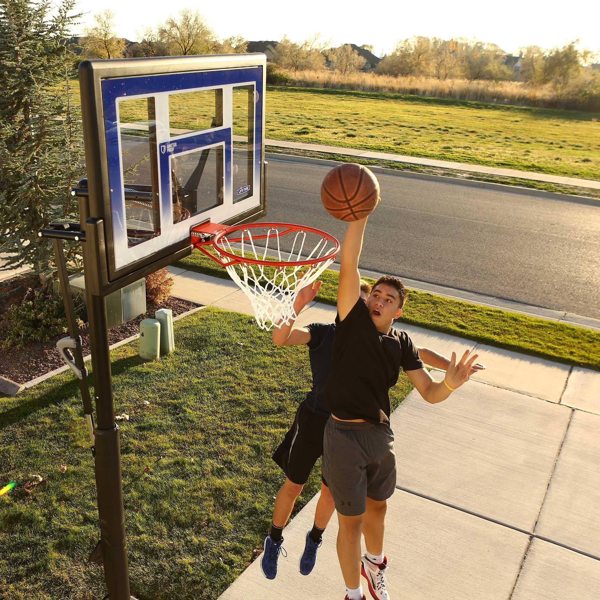 2025 Aro de Baloncesto Juvenil Ajustable Portátil Lifetime – 90022