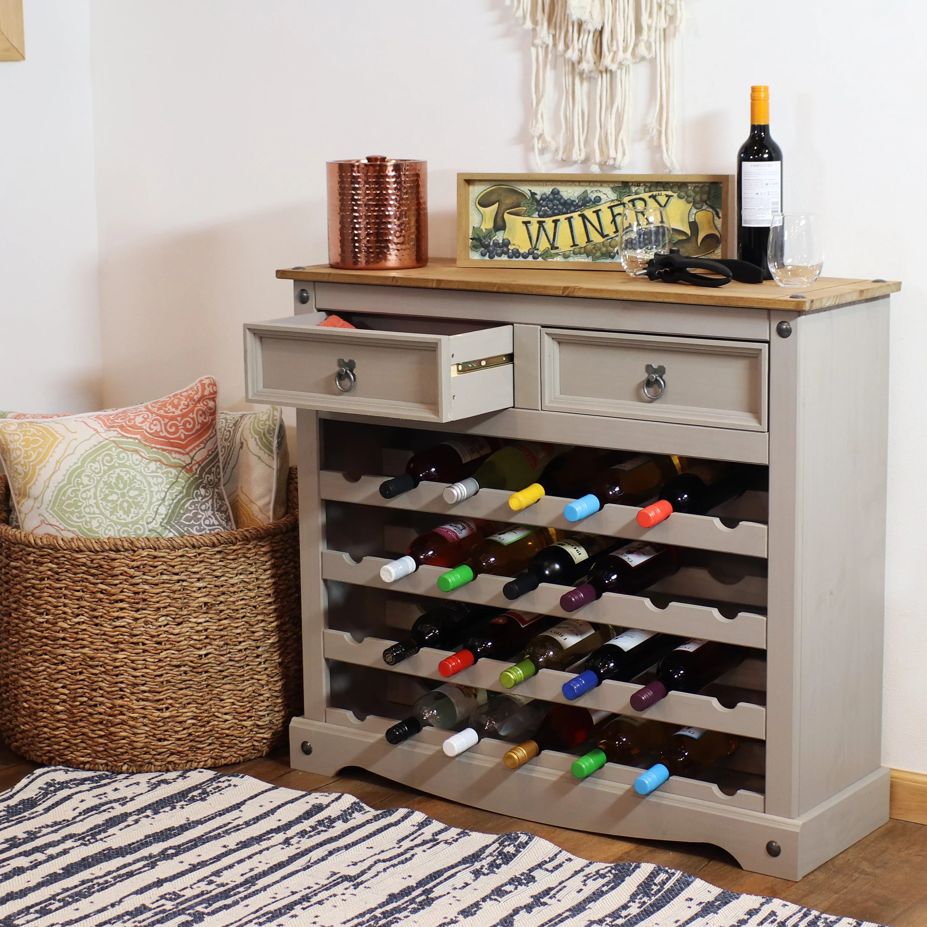 2025 Mesa estante para vino de pino macizo Sunnydaze – 28 botellas, gris, 88 cm