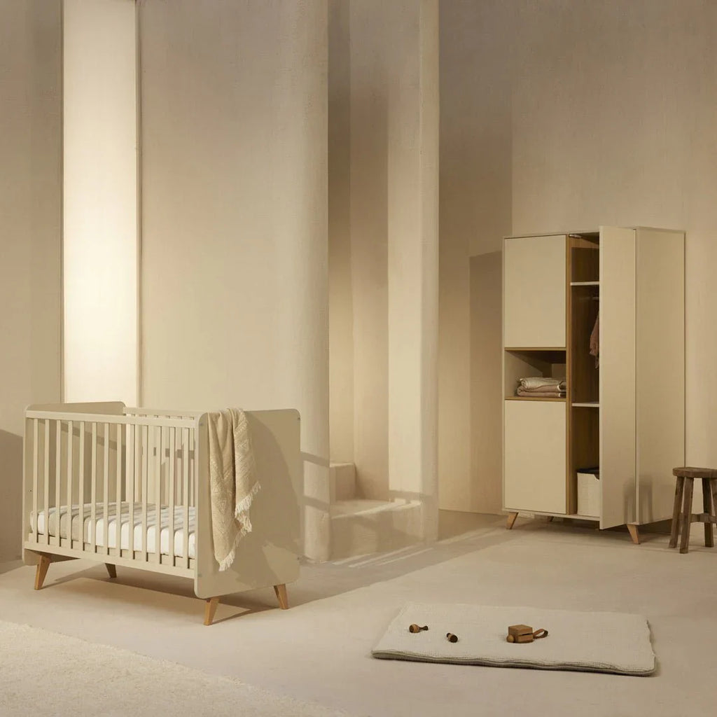 2025 Cuna Quax Loft – Diseño escandinavo, somier con altura ajustable | 60x120 cm | Greige y madera de haya | Certificación FSC | Con somier, sin colchón
