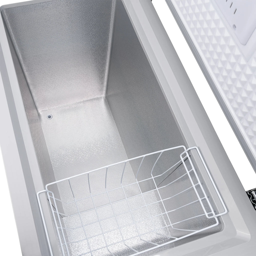 2025 Congelador tipo baúl compacto Newair®, 6.7 pies cúbicos – Gris fresco