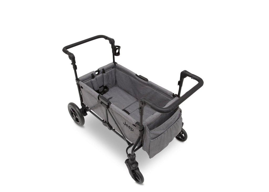 2025 Jeep Wrangler Stroller Wagon de Delta Children – 3 Modos: Portabebés, Cochecito y Carrito, Suspensión, Capota UV, Compatible con Sillas de Auto, Almacenamiento Múltiple, Manillares Ajustables