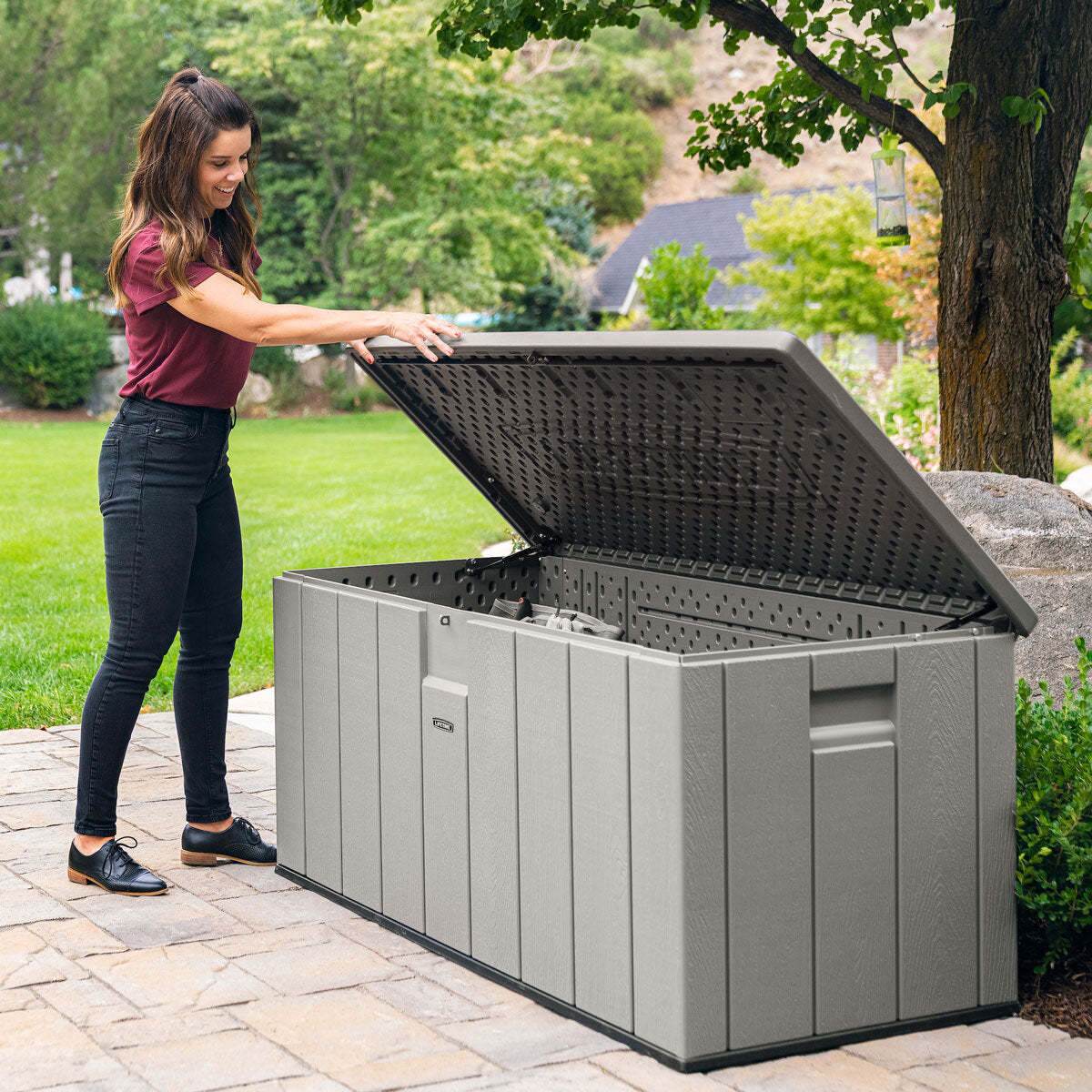 2025 Caja de Almacenamiento Exterior Moderna Lifetime 568 Litros – Modelo 60384U