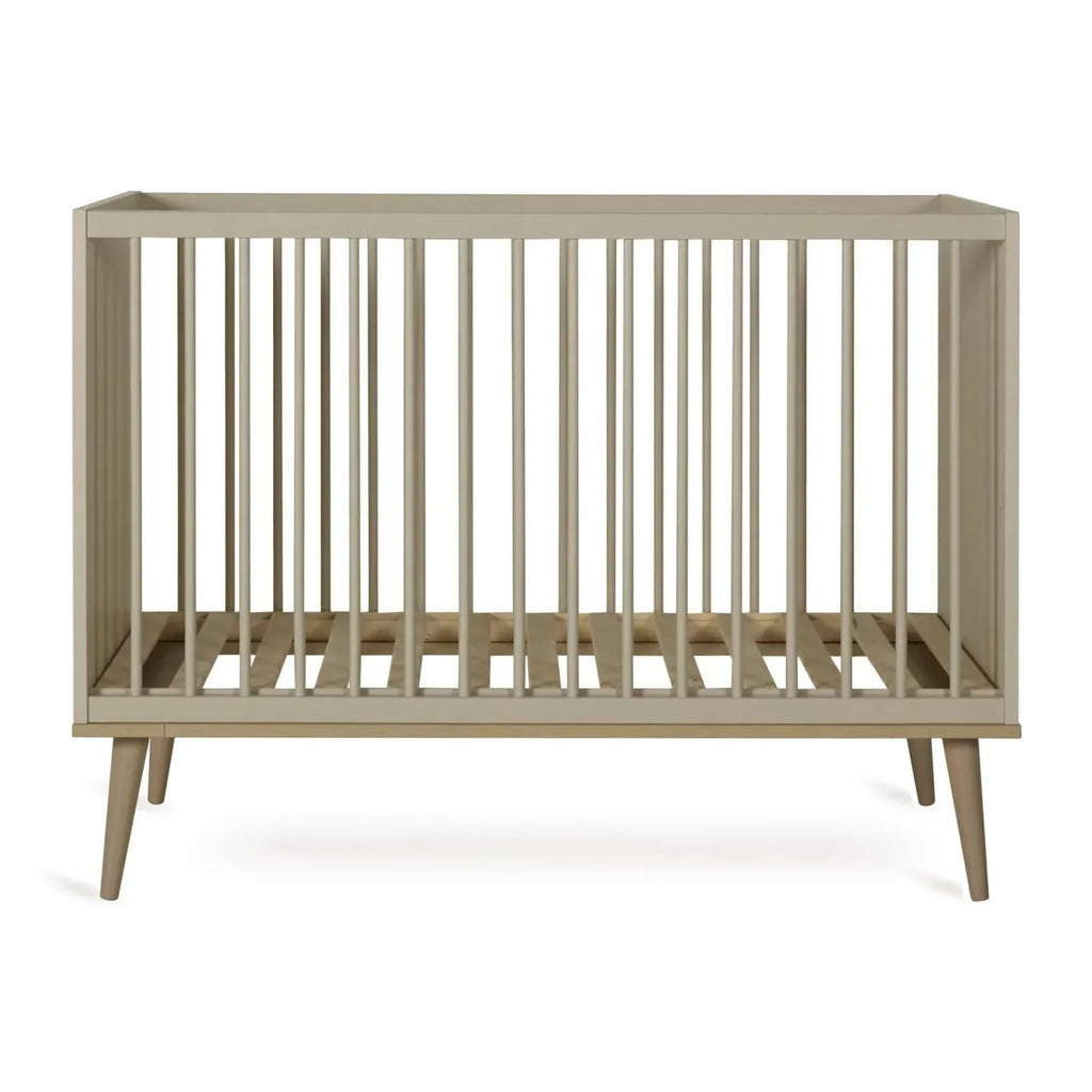 2025 Cuna Quax Flow – 60x120 cm | Greige y madera de haya | Altura ajustable, certificación FSC | Con somier, sin colchón