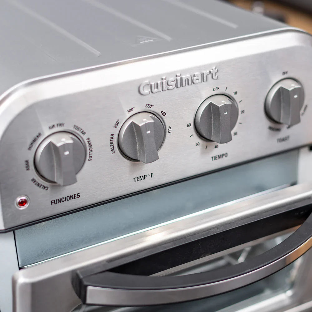 2025 Horno, Tostador y AirFryer Compacto 6 en 1 TOA-28 de Cuisinart®