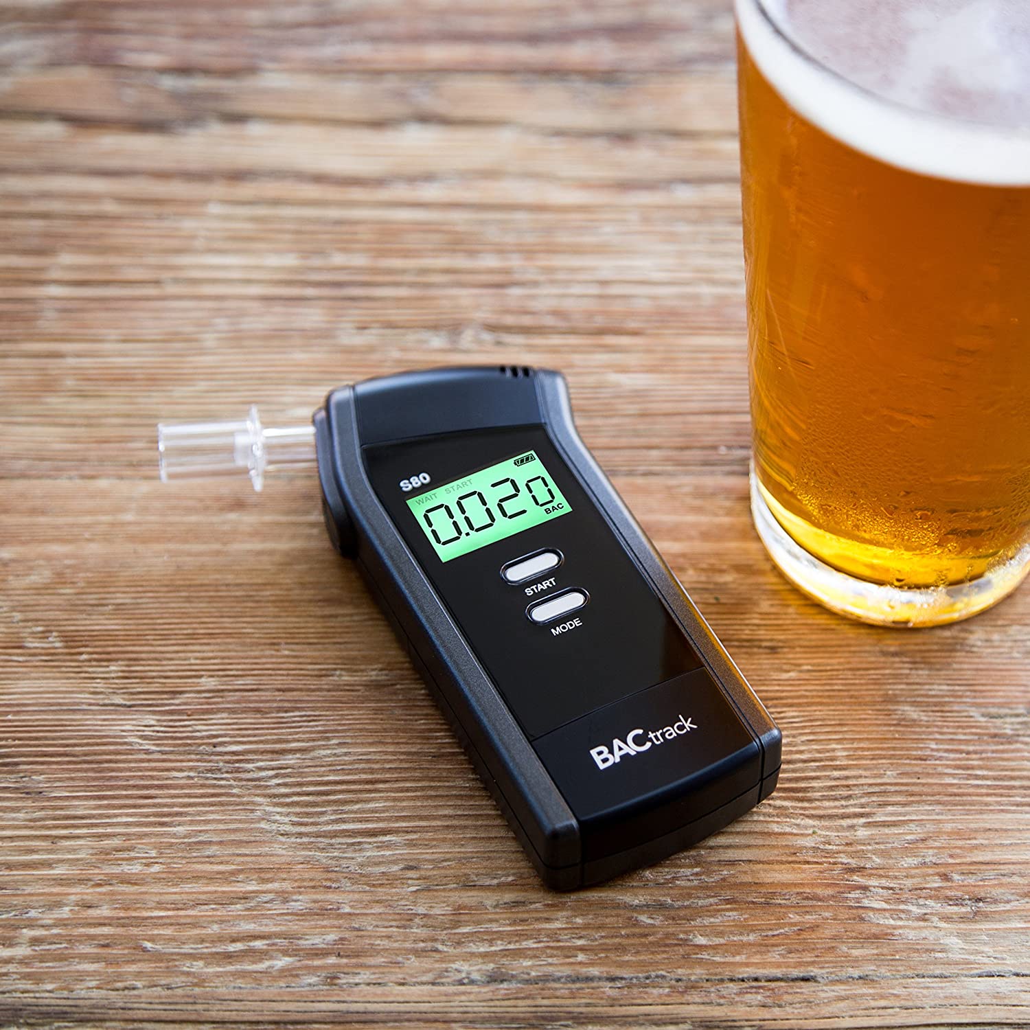 BACtrack S80 Alcoholímetro | Probador Portátil de Alcohol en el Aliento para Uso Personal y Profesional