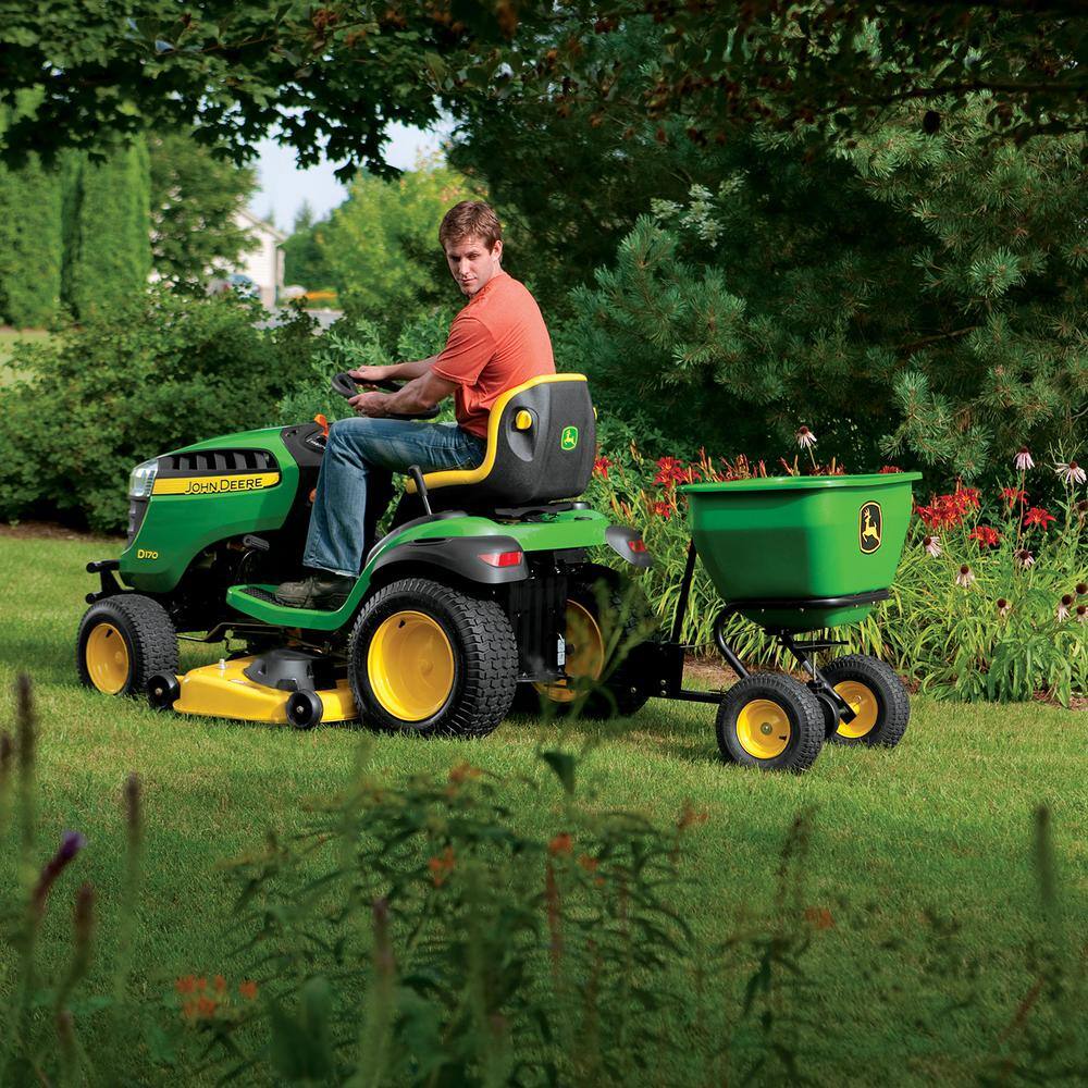 2025 Esparcidor Remolcable John Deere Difusor de 175 lb, Tolva de Polietileno Antióxido, Ajuste Universal